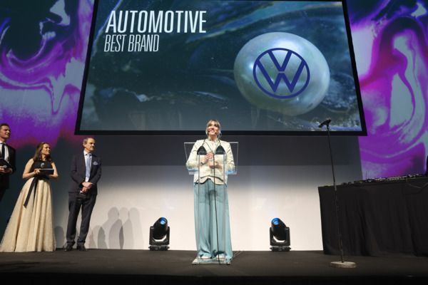 Volkswagen gewinnt „Best Brand Automotive“ bei den Best Brands Awards 2026