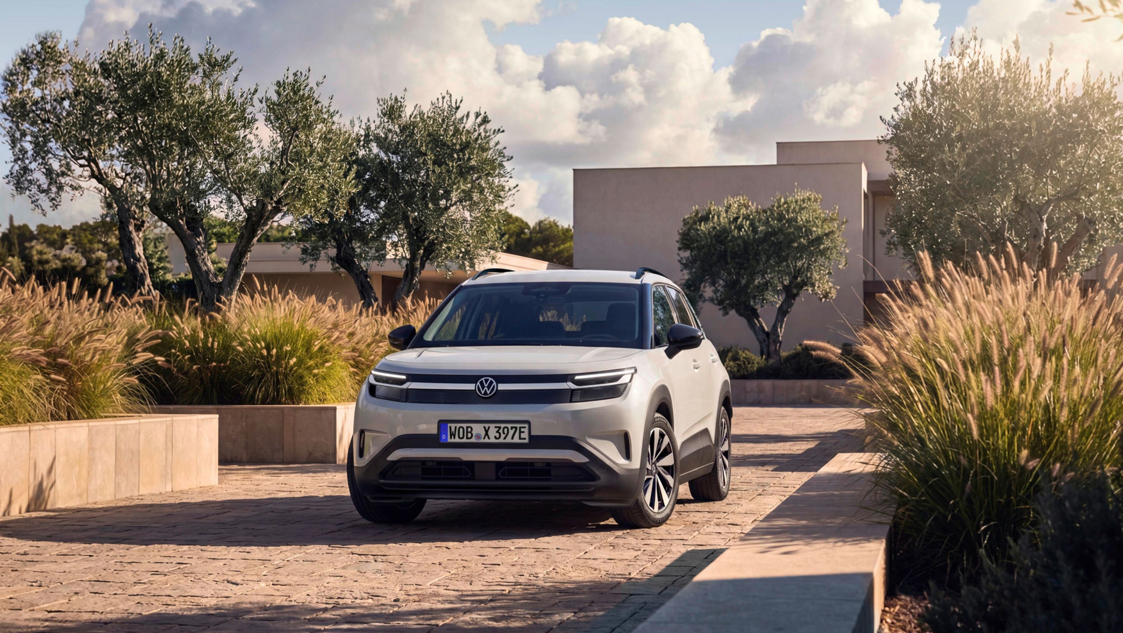 Bezahlbar und vielseitig: ID. Cross ist ab sofort mit 37 kWh-Batterie bestellbar