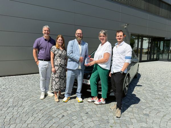 Volkswagen gewinnt Digital-adStar der ORF-Enterprise mit der Golf Falco Edition
