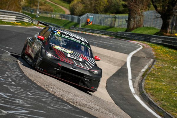 Ausblick auf das 24-Stunden-Rennen am Nürburgring: Volkswagen feiert in diesem Jahr ein Golf GTI-Festival