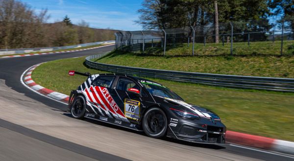 Volkswagen feiert 50 Jahre GTI: Weltpremiere des elektrischen ID. Polo GTI beim  24h-Rennen am Nürburgring