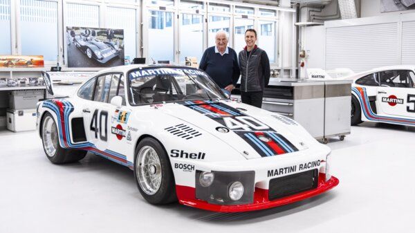 „Porsche Heritage Moments“ bringt erstmals fünf Varianten des 935 zusammen
